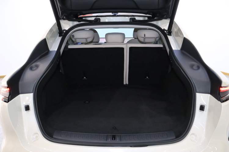Used IM LS6 2023 Max Standard Edition Exterior 6
