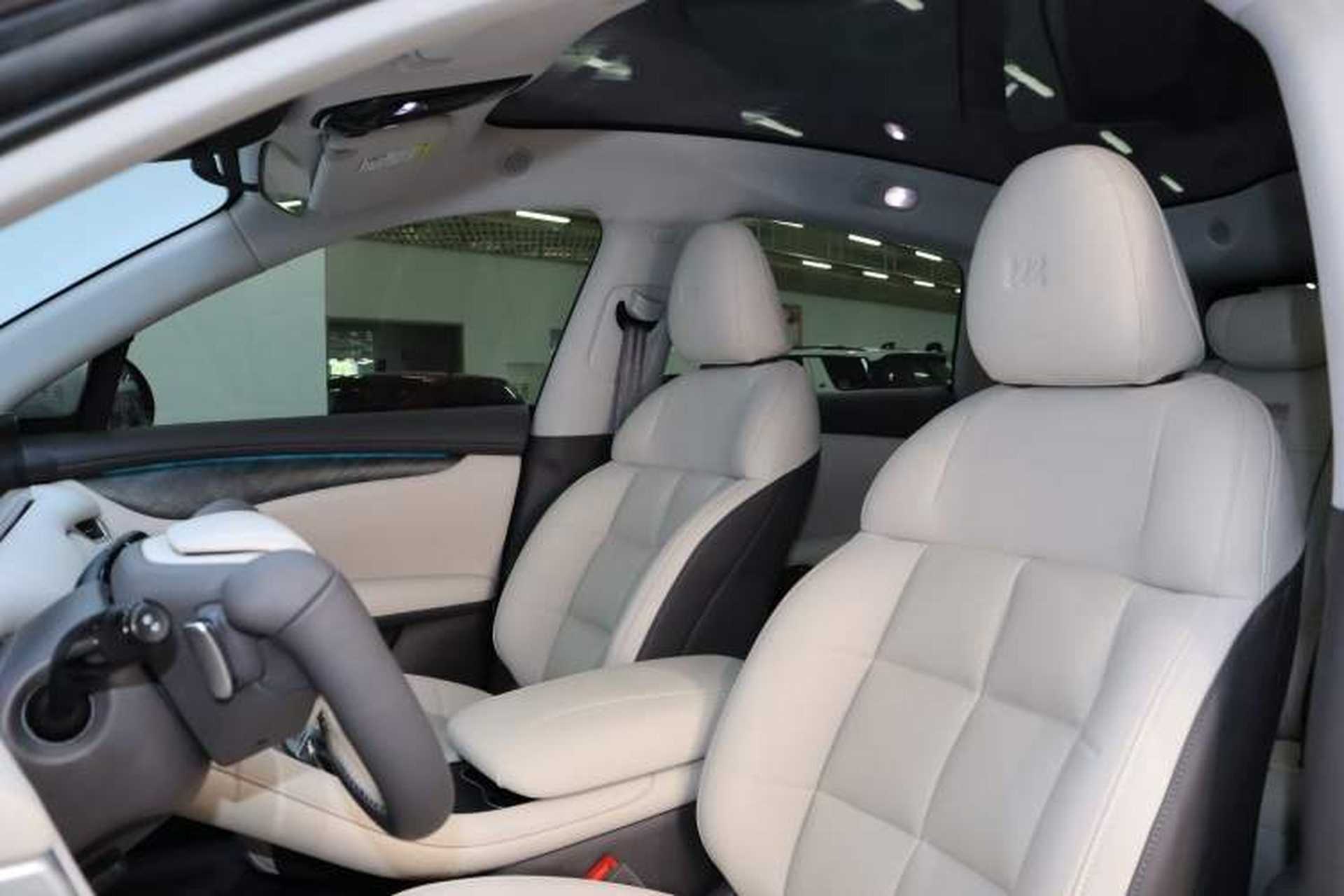 Used IM LS6 2023 Max Standard Edition Interior 2
