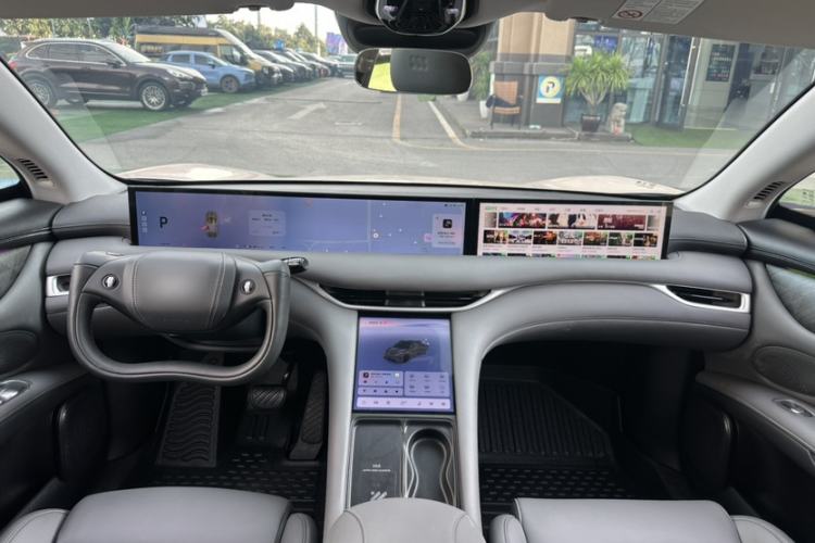 Used IM LS6 2023 Max Standard Edition Interior 7