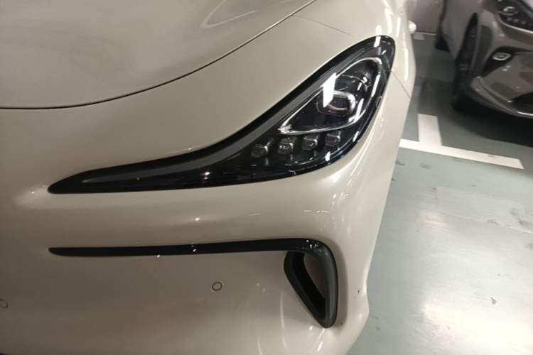 Used IM LS6 2023 Max Standard Edition Left Front Headlight