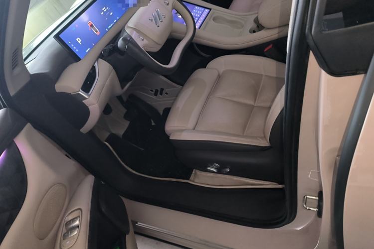Used IM LS6 2023 Max Standard Edition Left Front Seat