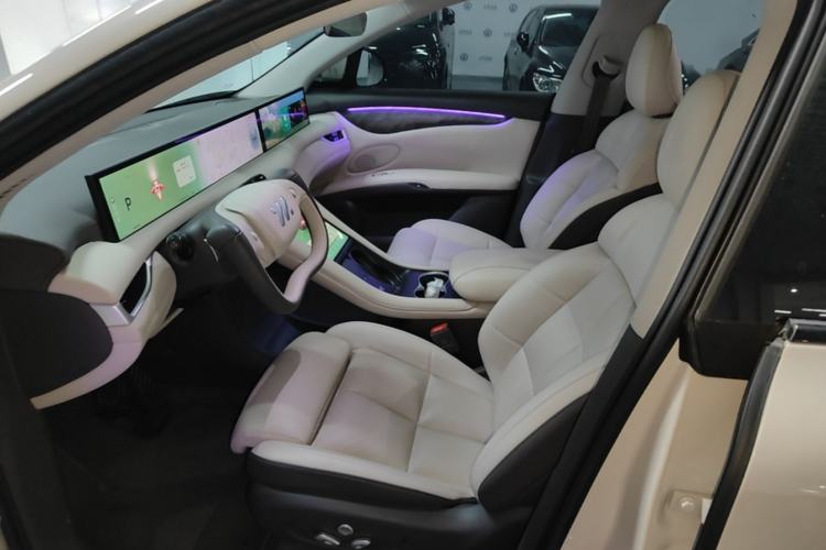 Used IM LS6 2023 Max Enhanced Performance Edition Left Front Seat