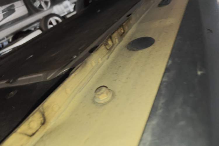 Used IM LS6 2023 Max Standard Edition Left Side Sill