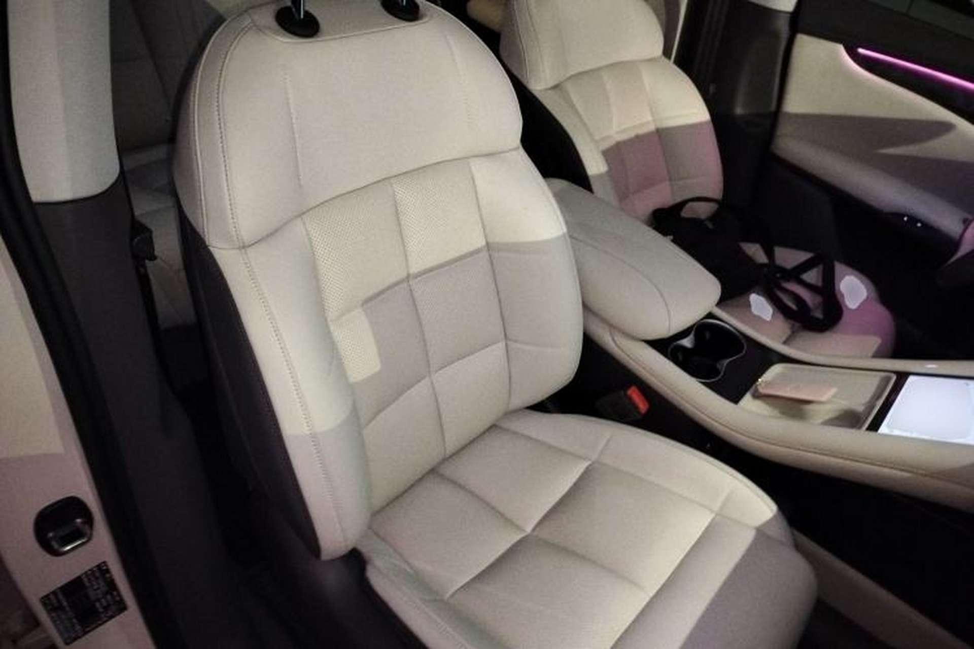 Used IM LS6 2023 Max Standard Edition Right Front Seat
