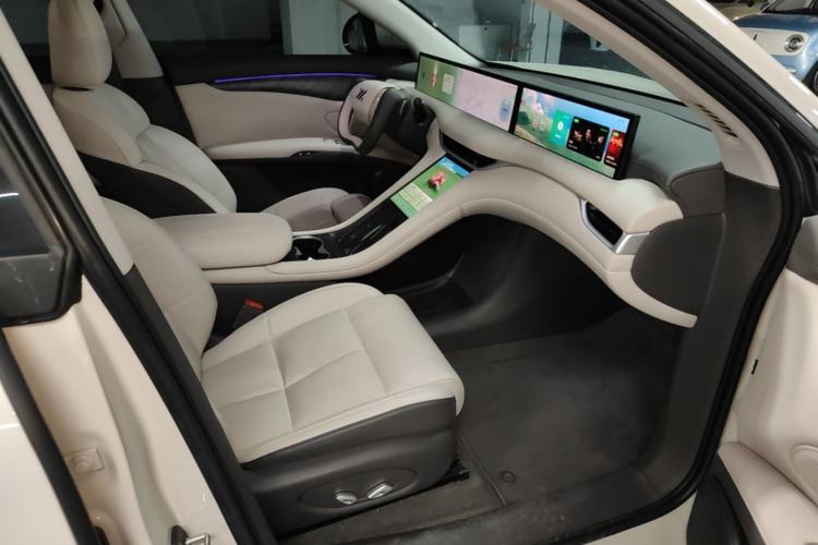 Used IM LS6 2023 Max Enhanced Performance Edition Right Front Seat
