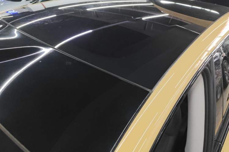 Used IM LS6 2023 Max Standard Edition Roof