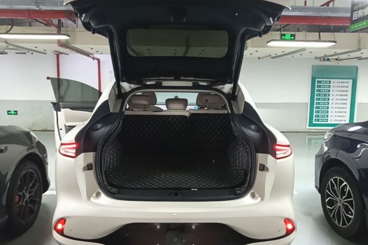 Used IM LS6 2023 Max Standard Edition Trunk
