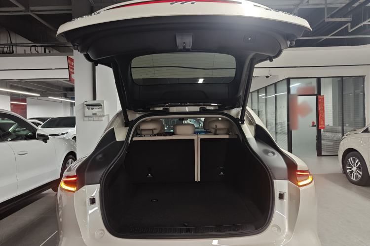 Used IM LS6 2023 Max Standard Edition Trunk