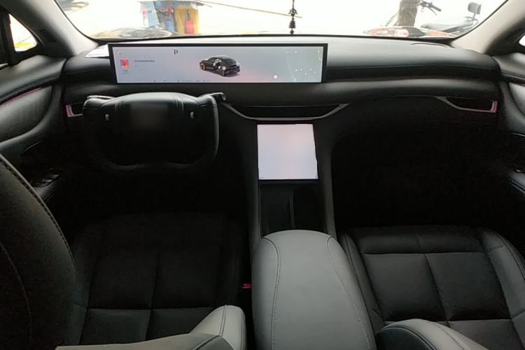 Used IM LS6 2025 Lingxi Intelligent Driving Edition Center Console