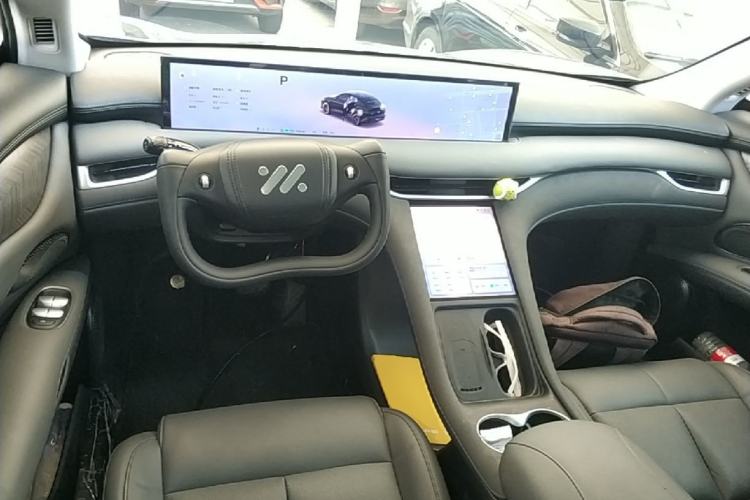 Used IM LS6 2025 Lingxi Intelligent Driving Edition Center Console