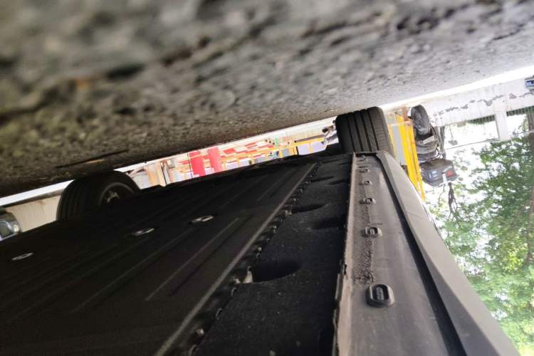 Used IM LS6 2025 Lingxi Intelligent Driving Edition Chassis Rear Left