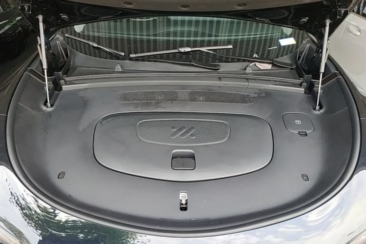 Used IM LS6 2025 Lingxi Intelligent Driving Edition Engine Bay
