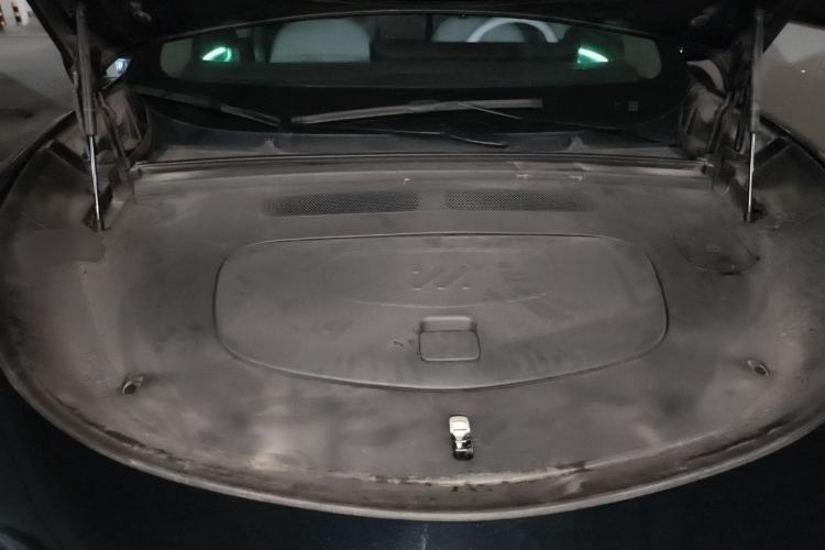 Used IM LS6 2025 Lingxi Intelligent Driving Edition Engine Bay