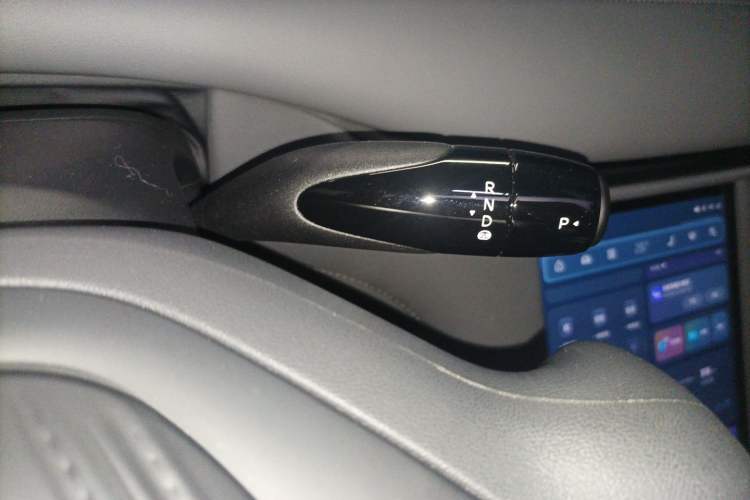 Used IM LS6 2025 Long-Range Lingxi Intelligent Driving Edition Gear Lever