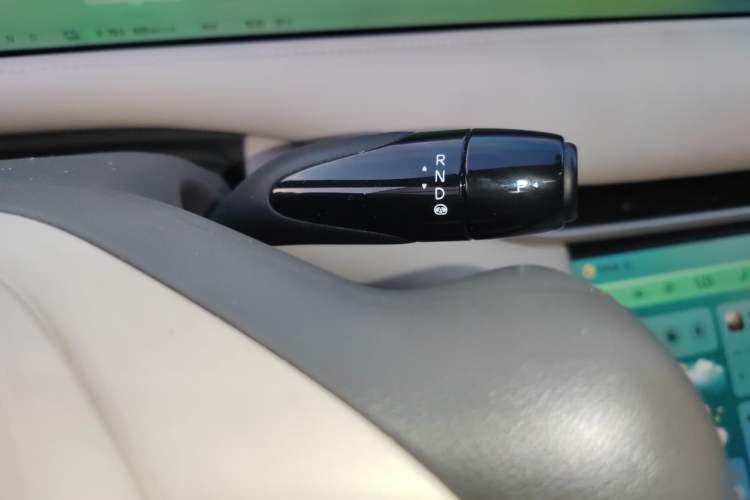 Used IM LS6 2025 Lingxi Intelligent Driving Edition Gear Lever