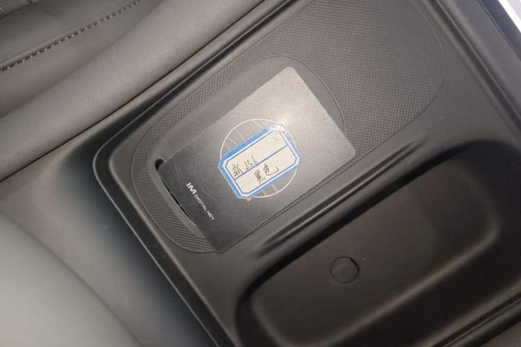 Used IM LS6 2025 Ultra-Powerful Lingxi Intelligent Enjoyment Edition Interior 1