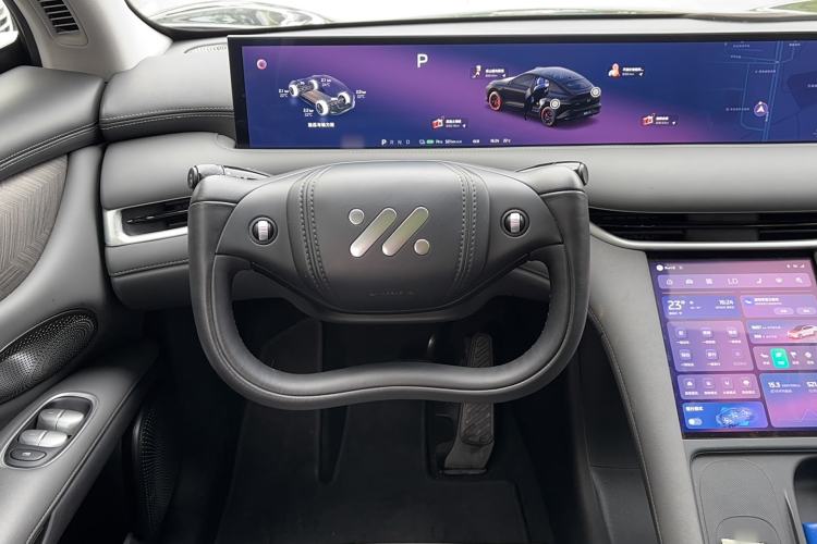 Used IM LS6 2025 Ultra-Powerful Lingxi Intelligent Enjoyment Edition Interior 3