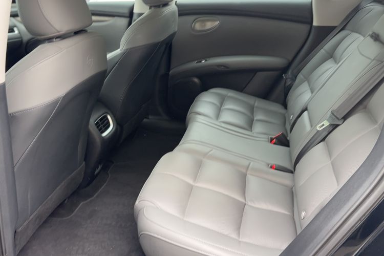 Used IM LS6 2025 Ultra-Powerful Lingxi Intelligent Enjoyment Edition Interior 8