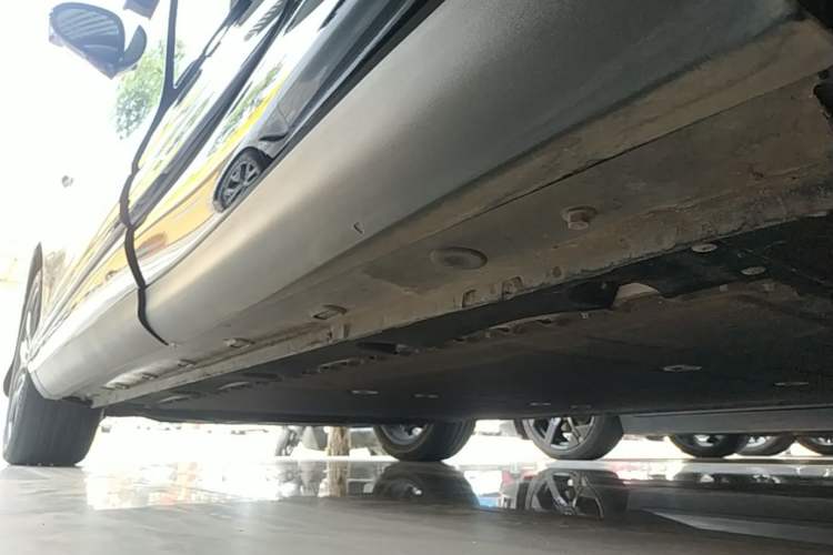 Used IM LS6 2025 Lingxi Intelligent Driving Edition Left Side Sill