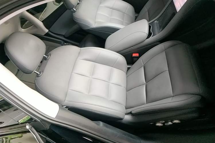 Used IM LS6 2025 Lingxi Intelligent Driving Edition Right Front Seat