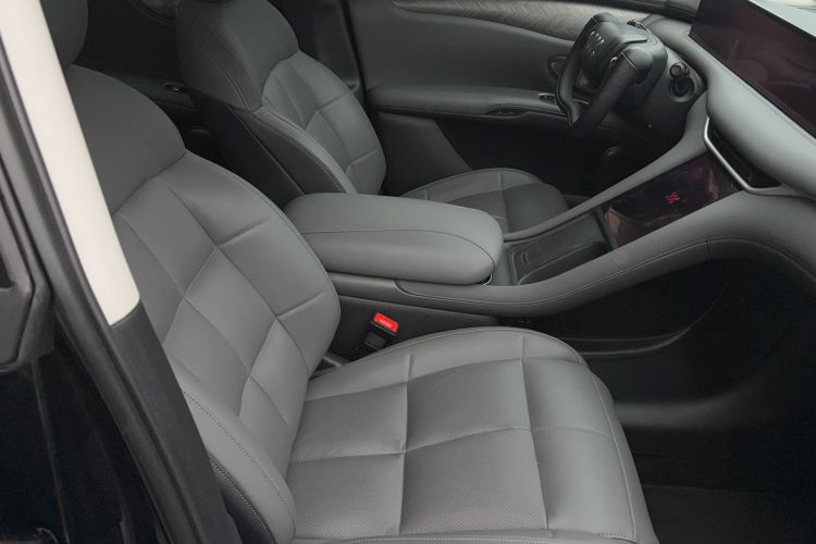 Used IM LS6 2025 Ultra-Powerful Lingxi Intelligent Enjoyment Edition Right Front Seat