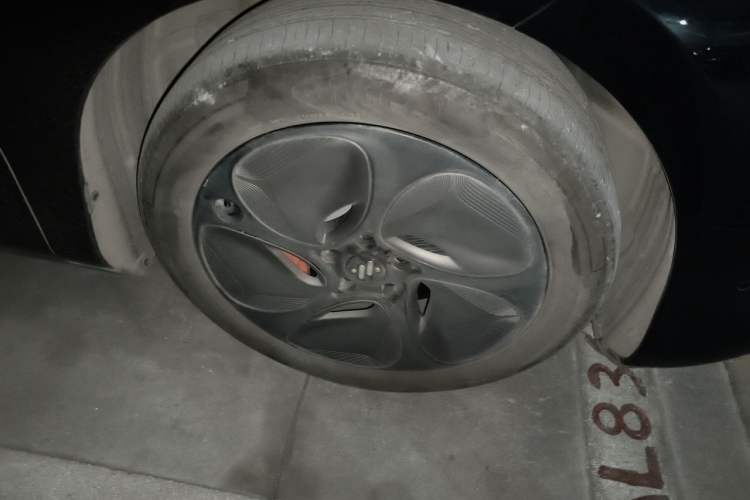 Used IM LS6 2025 Lingxi Intelligent Driving Edition Right Front Wheel Hub