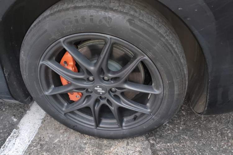 Used IM LS6 2025 Lingxi Intelligent Driving Edition Right Front Wheel Hub