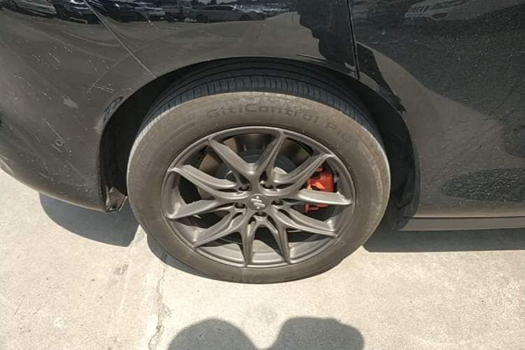 Used IM LS6 2025 Lingxi Intelligent Driving Edition Right Rear Wheel Hub