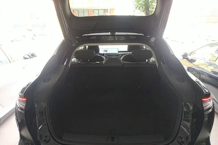 Used IM LS6 2025 Lingxi Intelligent Driving Edition Trunk