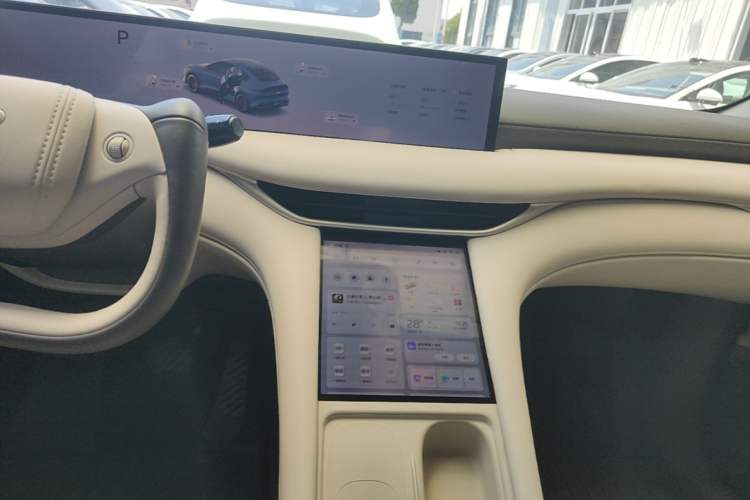 Used IM LS6 2025 Lingxi Intelligent Driving Edition Audio And AC Panel