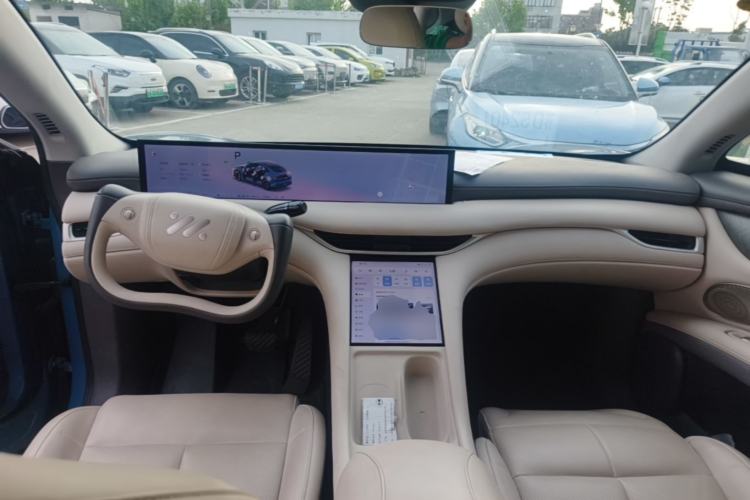 Used IM LS6 2025 Lingxi Intelligent Driving Edition Center Console