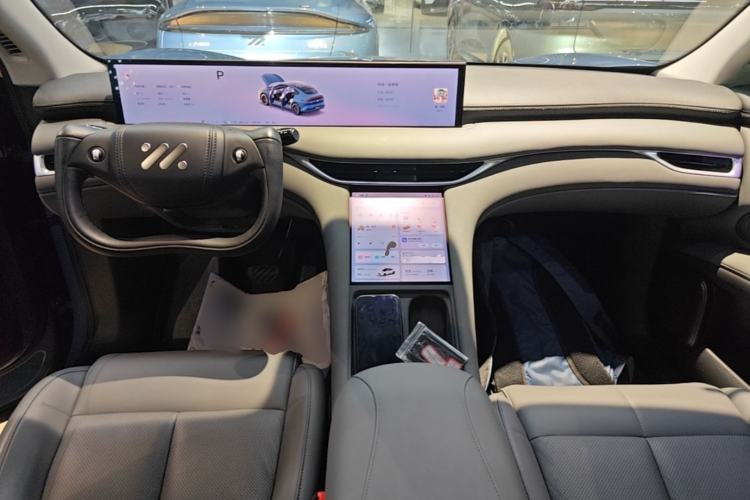 Used IM LS6 2025 Lingxi Intelligent Driving Edition Center Console
