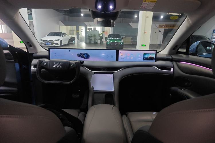 Used IM LS6 2025 Ultra-Powerful Lingxi Intelligent Enjoyment Edition Center Console