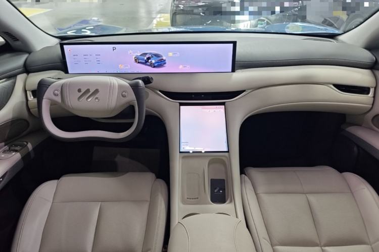 Used IM LS6 2025 Lingxi Intelligent Driving Edition Center Console