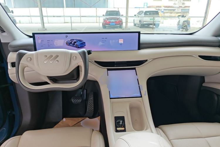 Used IM LS6 2025 Lingxi Intelligent Driving Edition Center Console