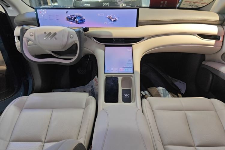 Used IM LS6 2025 Lingxi Intelligent Driving Edition Center Console