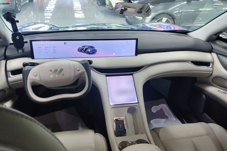 Used IM LS6 2025 Lingxi Intelligent Driving Edition Center Console