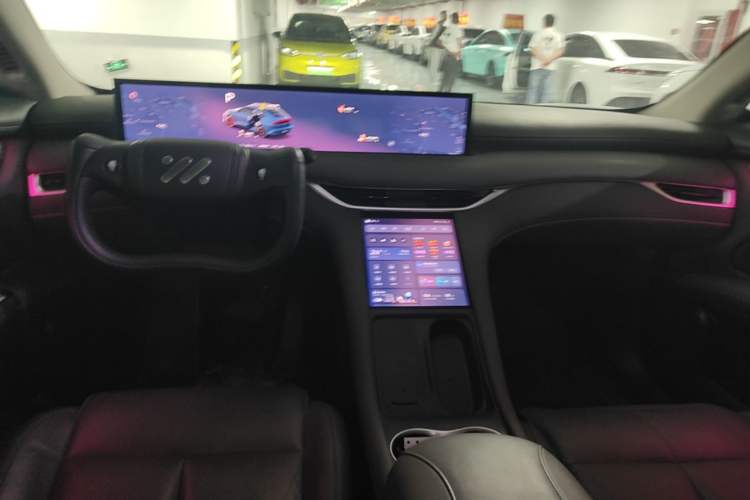 Used IM LS6 2025 Lingxi Intelligent Driving Edition Center Console