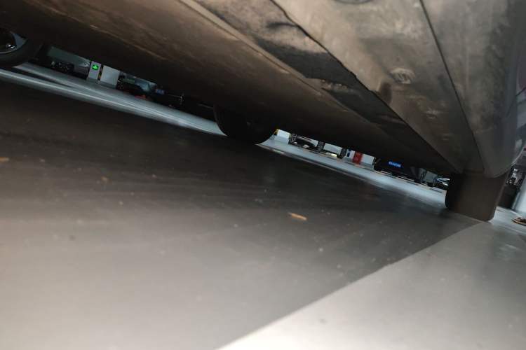 Used IM LS6 2025 Ultra-Powerful Lingxi Intelligent Enjoyment Edition Chassis Rear Right