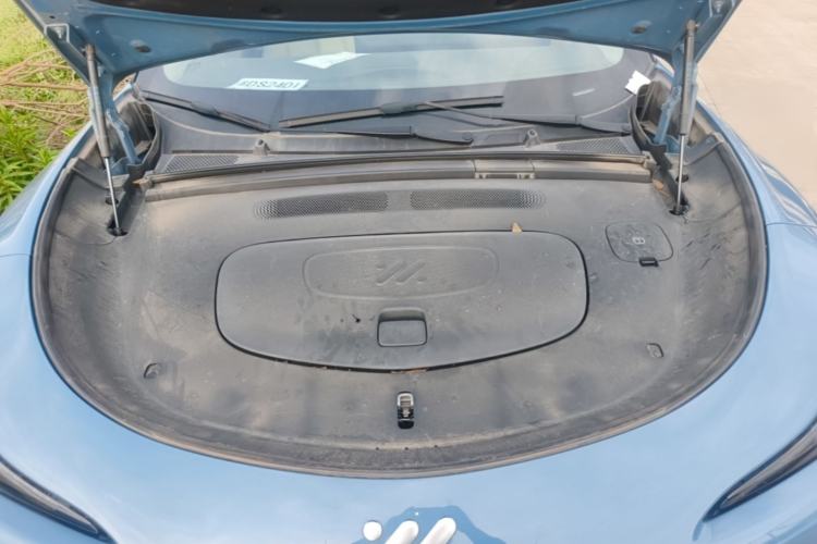 Used IM LS6 2025 Lingxi Intelligent Driving Edition Engine Bay