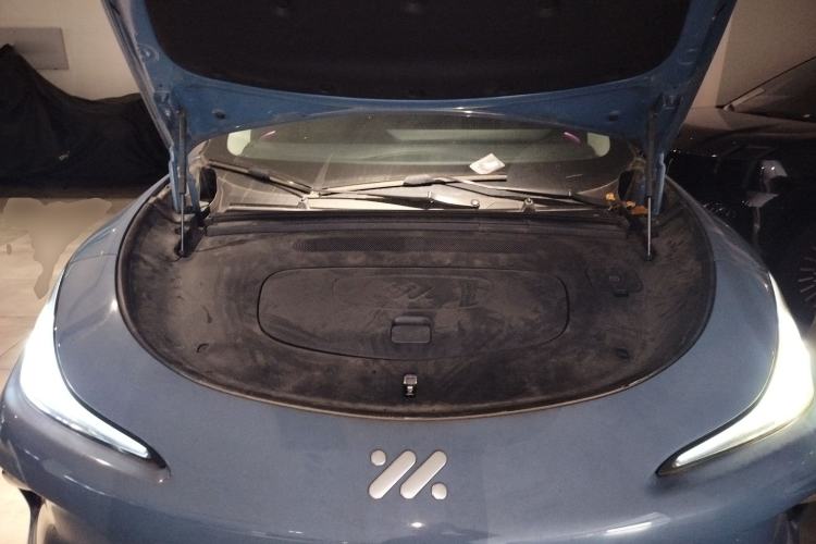 Used IM LS6 2025 Lingxi Intelligent Driving Edition Engine Bay