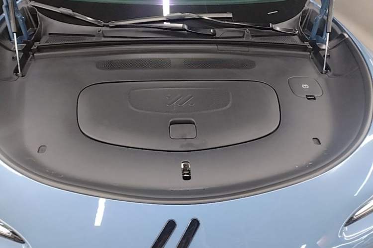 Used IM LS6 2025 Ultra-Powerful Lingxi Intelligent Enjoyment Edition Engine Bay
