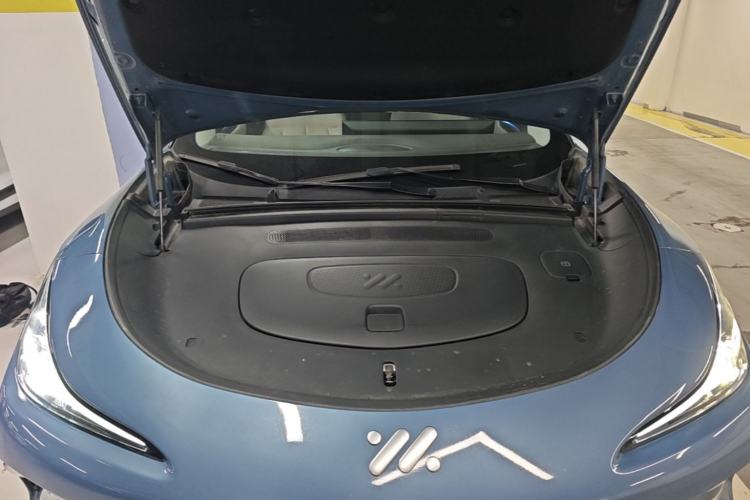 Used IM LS6 2025 Lingxi Intelligent Driving Edition Engine Bay