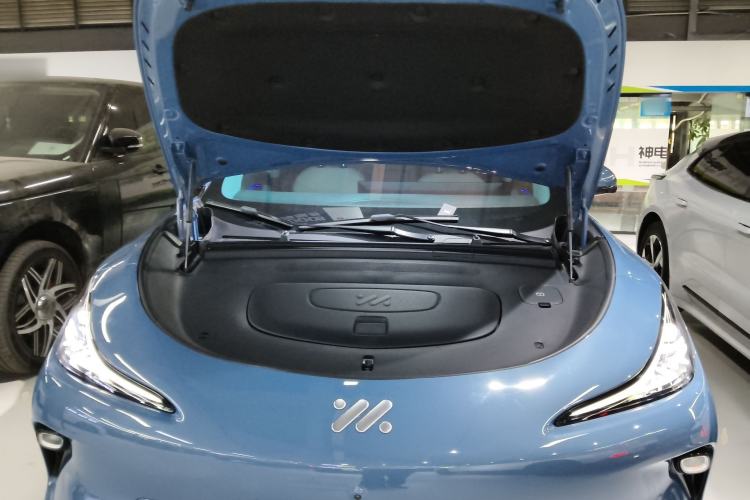 Used IM LS6 2025 Lingxi Intelligent Driving Edition Engine Bay