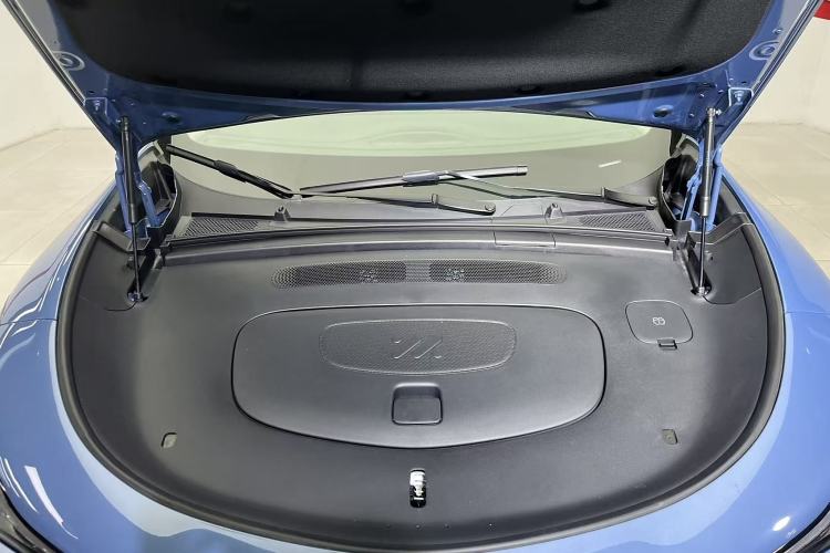 Used IM LS6 2025 Ultra-Powerful Lingxi Intelligent Enjoyment Edition Engine Bay