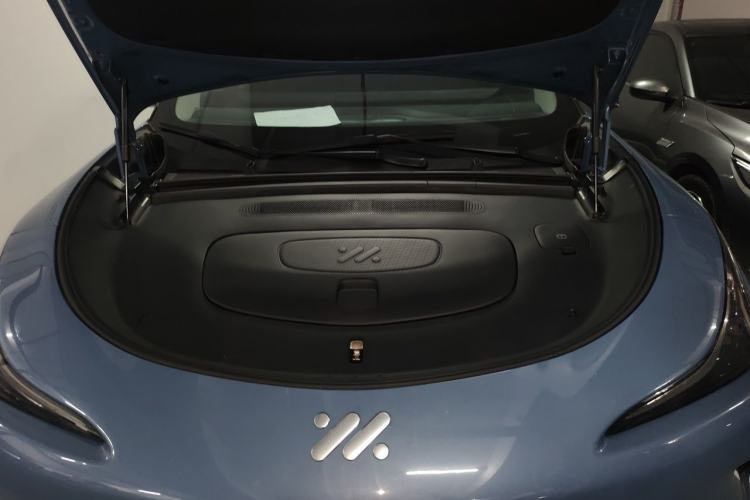 Used IM LS6 2025 Ultra-Powerful Lingxi Intelligent Enjoyment Edition Engine Bay