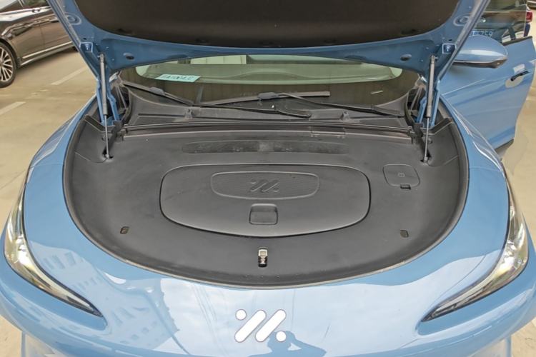 Used IM LS6 2025 Lingxi Intelligent Driving Edition Engine Bay