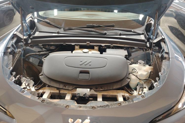 Used IM LS6 2025 Lingxi Intelligent Driving Edition Engine Bay