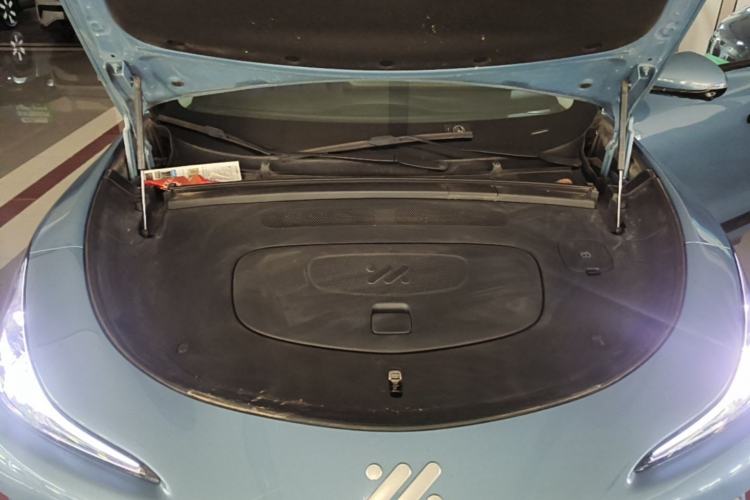 Used IM LS6 2025 Lingxi Intelligent Driving Edition Engine Bay