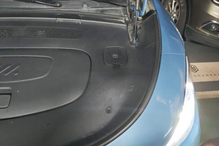 Used IM LS6 2025 Long-Range Lingxi Smart Enjoyment Edition Engine Bay Left